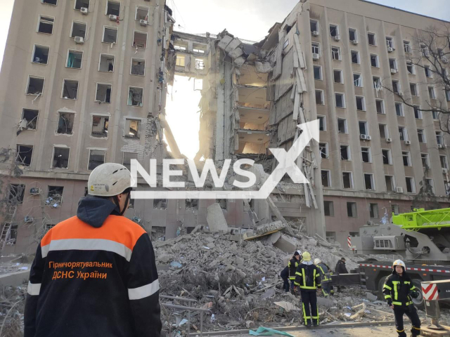 Consequences of missile strike on the building of the Nikolaev regional state administration.
Note: Government photo(SES of Ukraine/Newsflash).