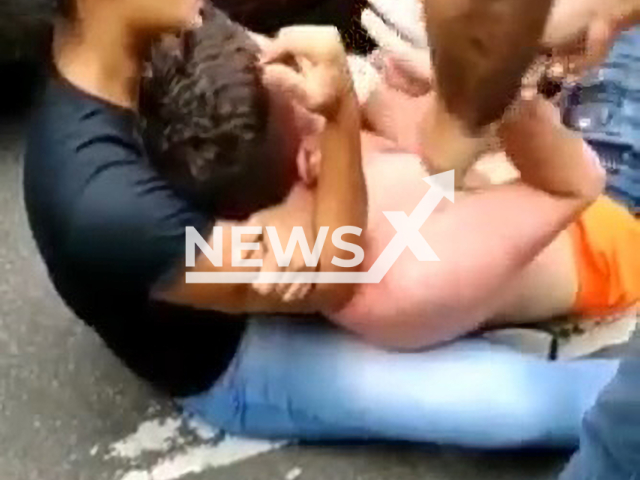 A woman managed to immobilize a criminal with a martial arts blow during an attempted robbery in Manaus, Brazil, on 25th March. Note: Picture is a screenshot from a video (Newsflash)